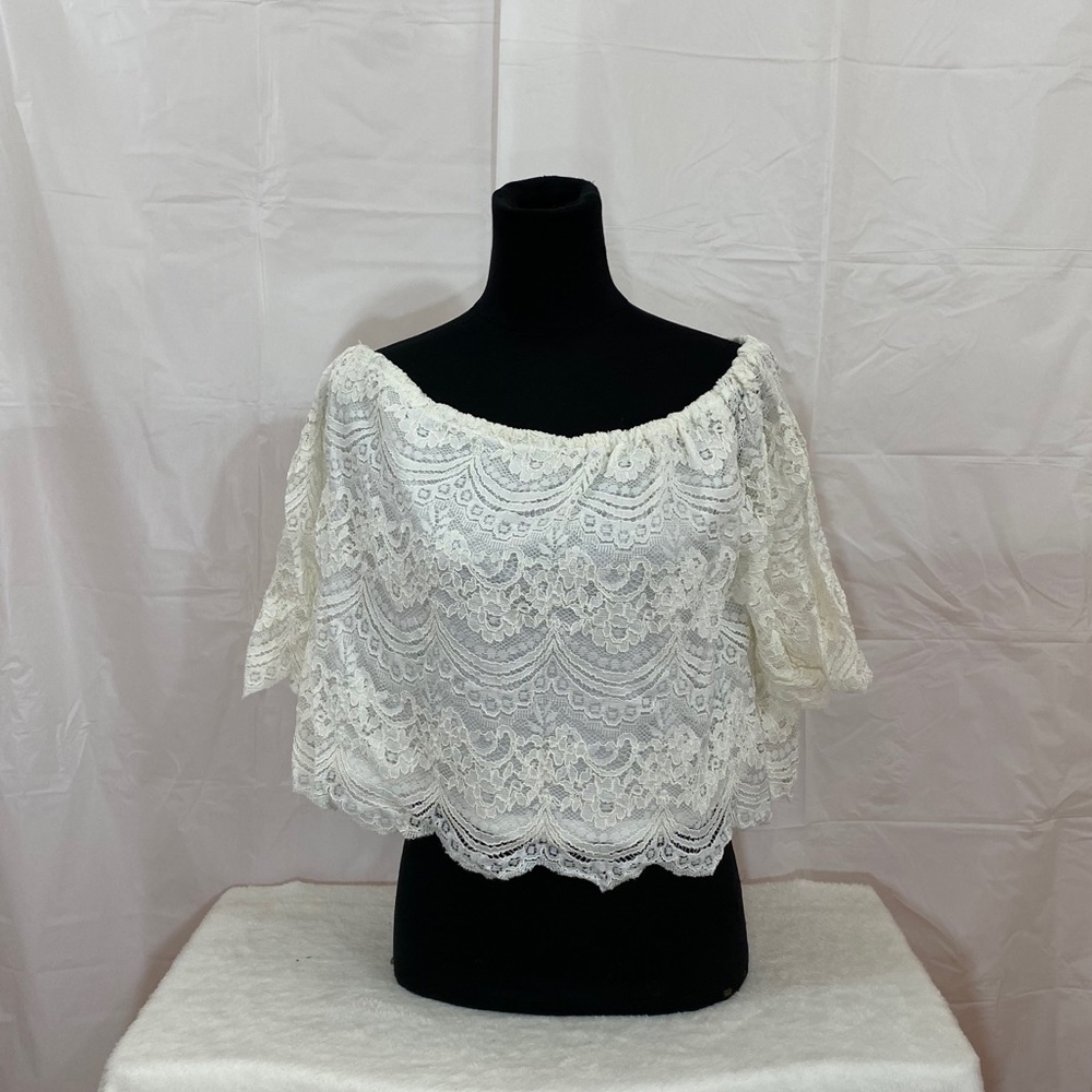 Women’s Small Top Cupcakes and Cashmere